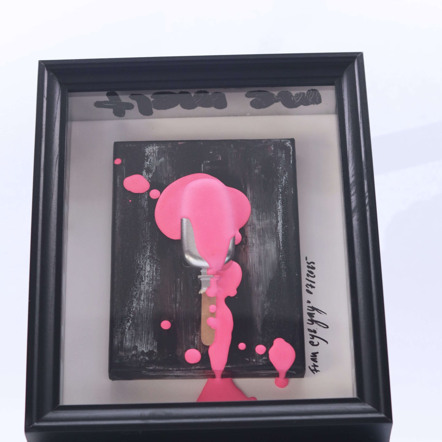 3D Eis Skulptur im Schaukasten Rahmen silber