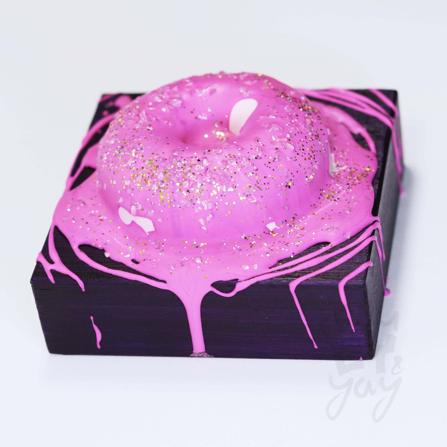 10×10×5,5 DonART magenta midnight auf Massivholz