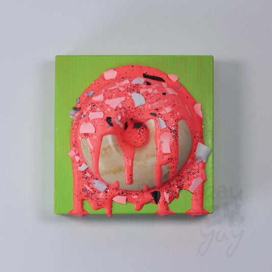 10×10×5,5 DonART coral neongrün auf Massivholz