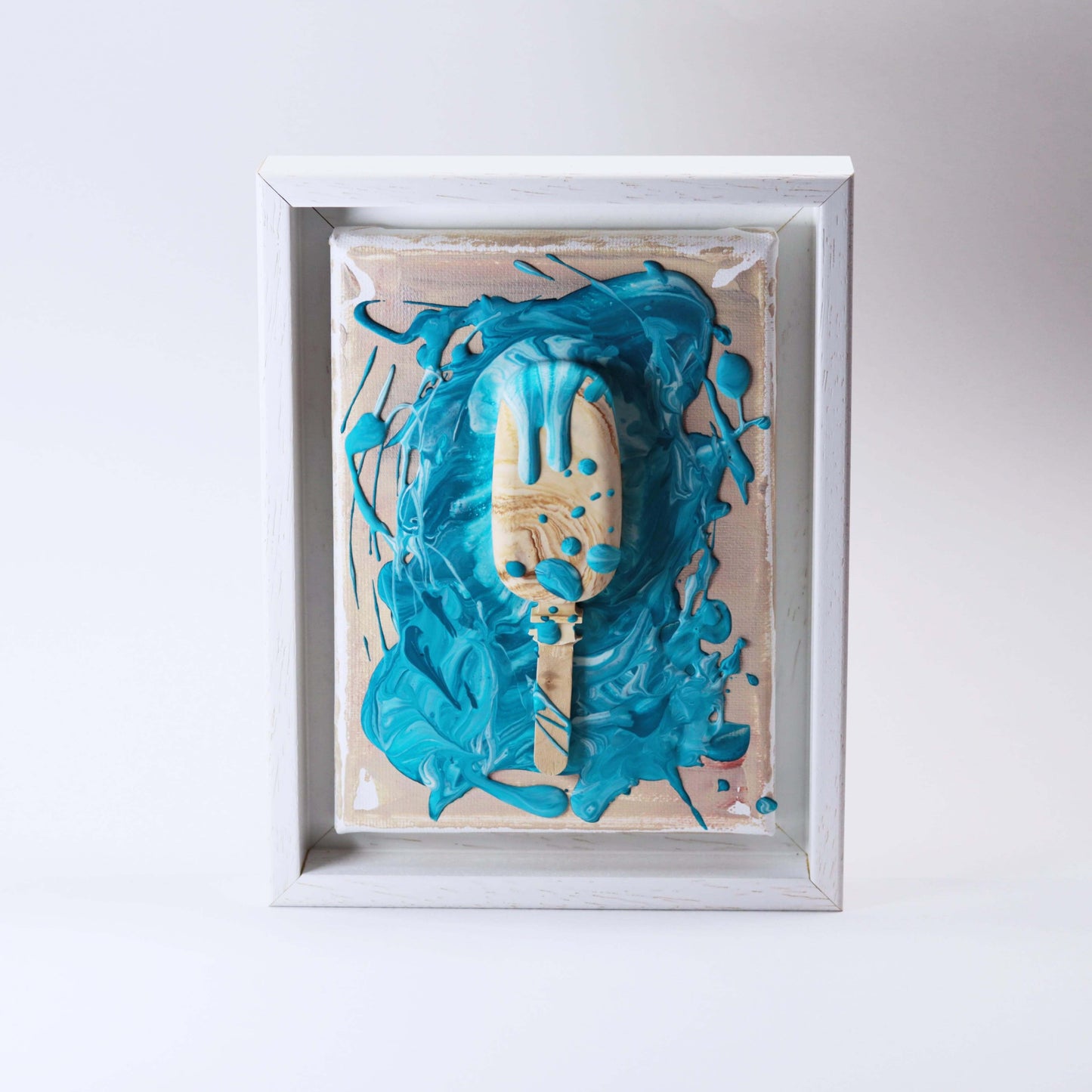 "Ocean Ice" im Schattenfugenrahmen